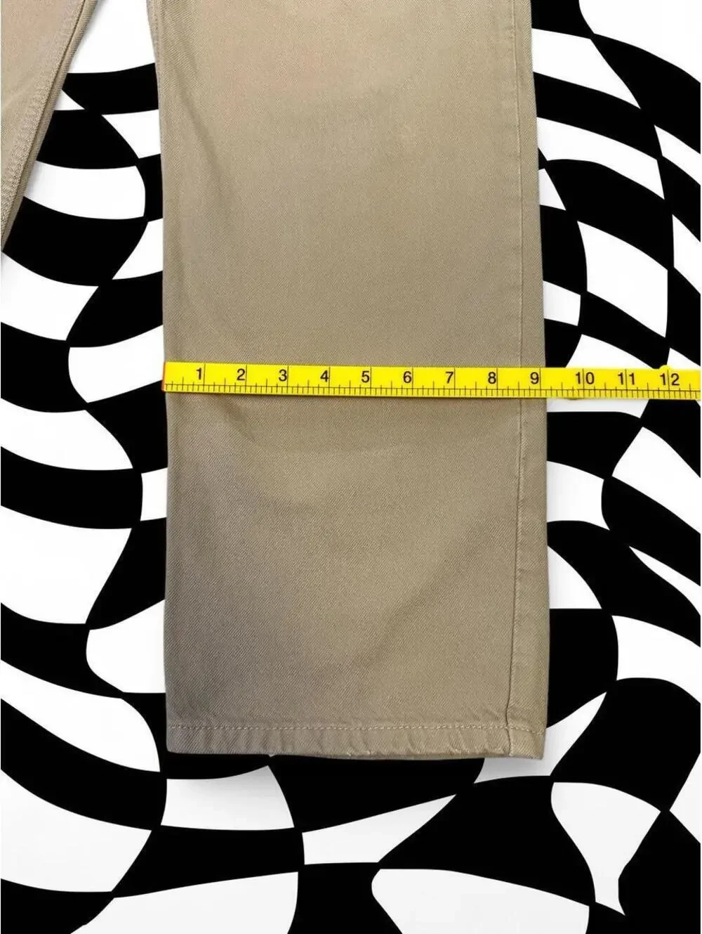 Levi's 550 tan pants
